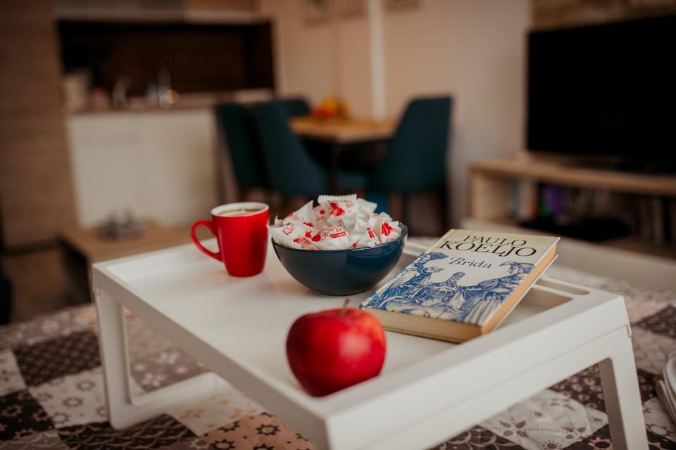 Food and drinks, Dining area
