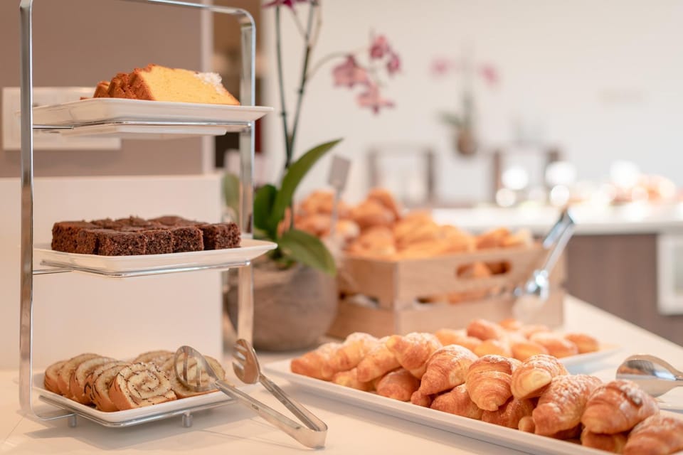 Buffet breakfast