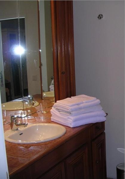 Chambres d'Hôtes Oyhanartia Bed and Breakfast in French Basque Country