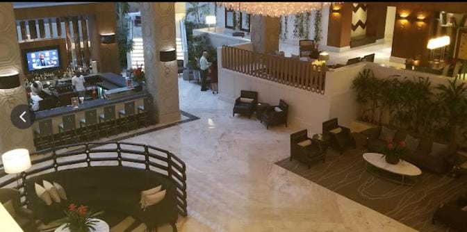 Restaurant/places to eat, Lobby or reception, Lounge or bar