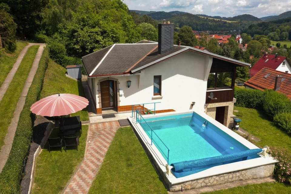 Property building, Swimming pool