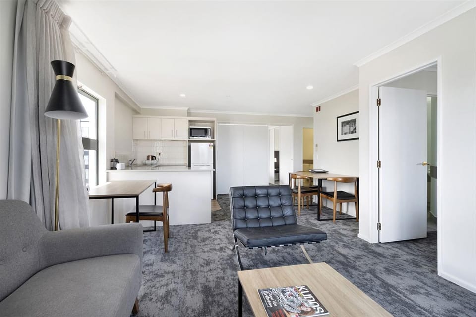 Kitchen or kitchenette, Living room, Dining area