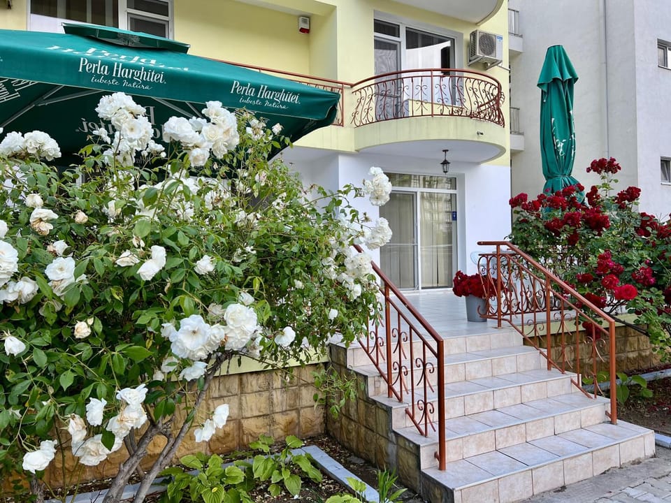Garden, Balcony/Terrace