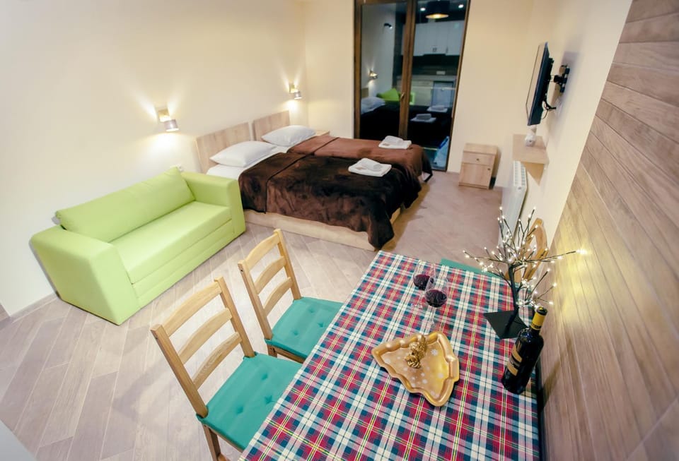 Kitchen or kitchenette, Living room, Seating area, Bedroom