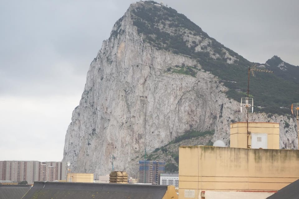 Nearby landmark, Day, Natural landscape, Landmark view, Mountain view