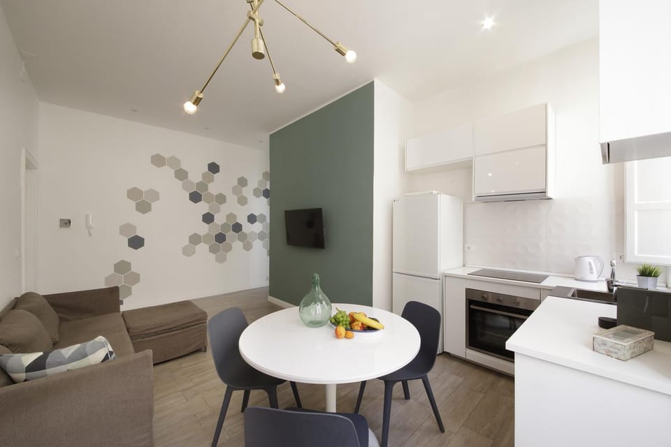 Living room, Seating area, Dining area, pet friendly