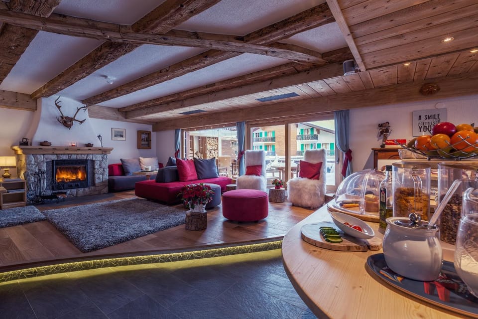 Lounge or bar