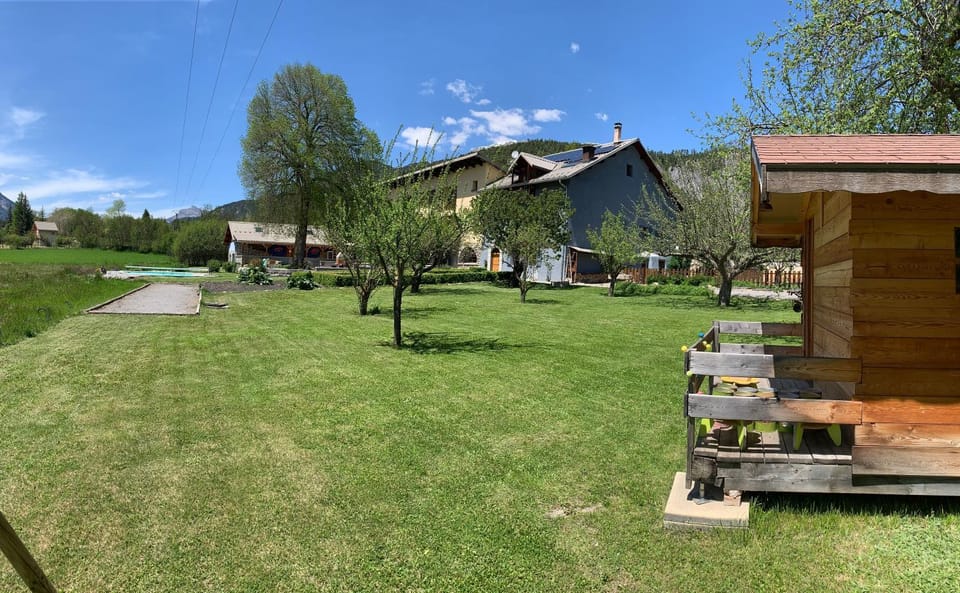 Property building, Garden, Garden view