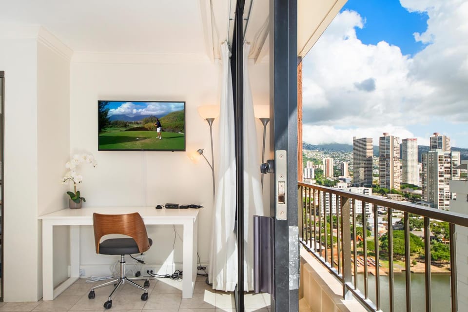 Royal Garden at Waikiki Apartment in McCully-Moiliili