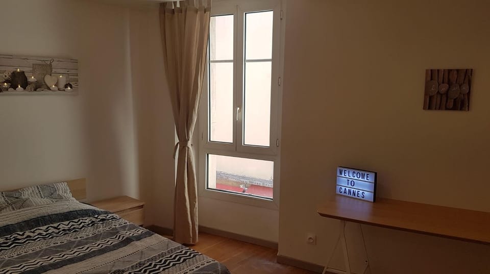 Venizelos Apartment in Cannes
