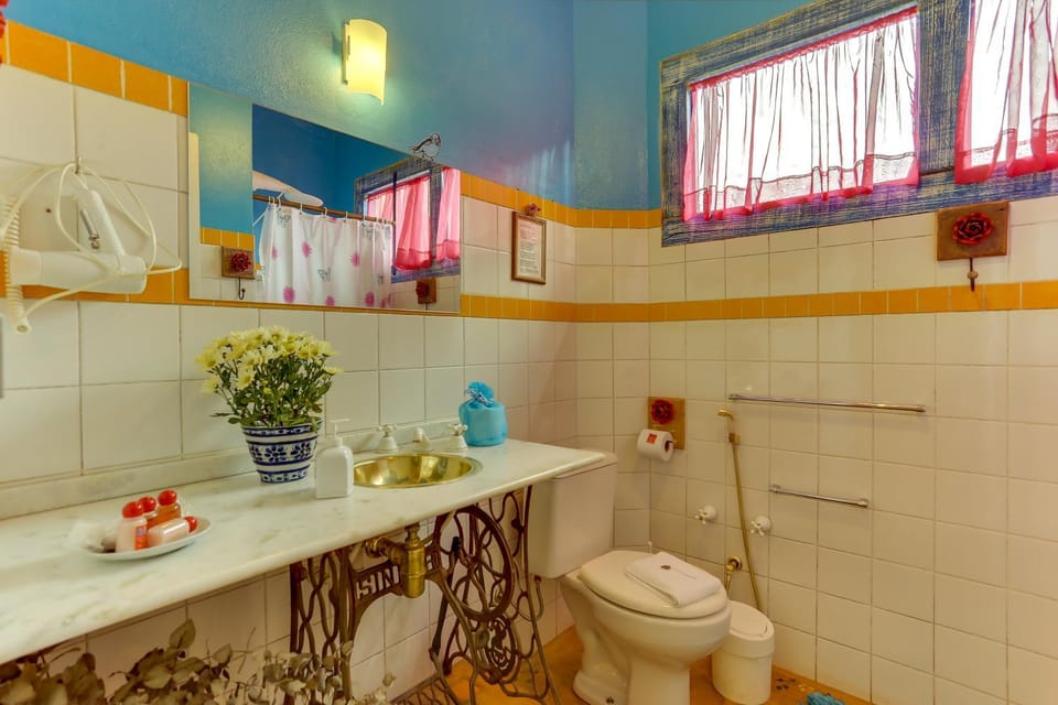 Toilet, Bathroom