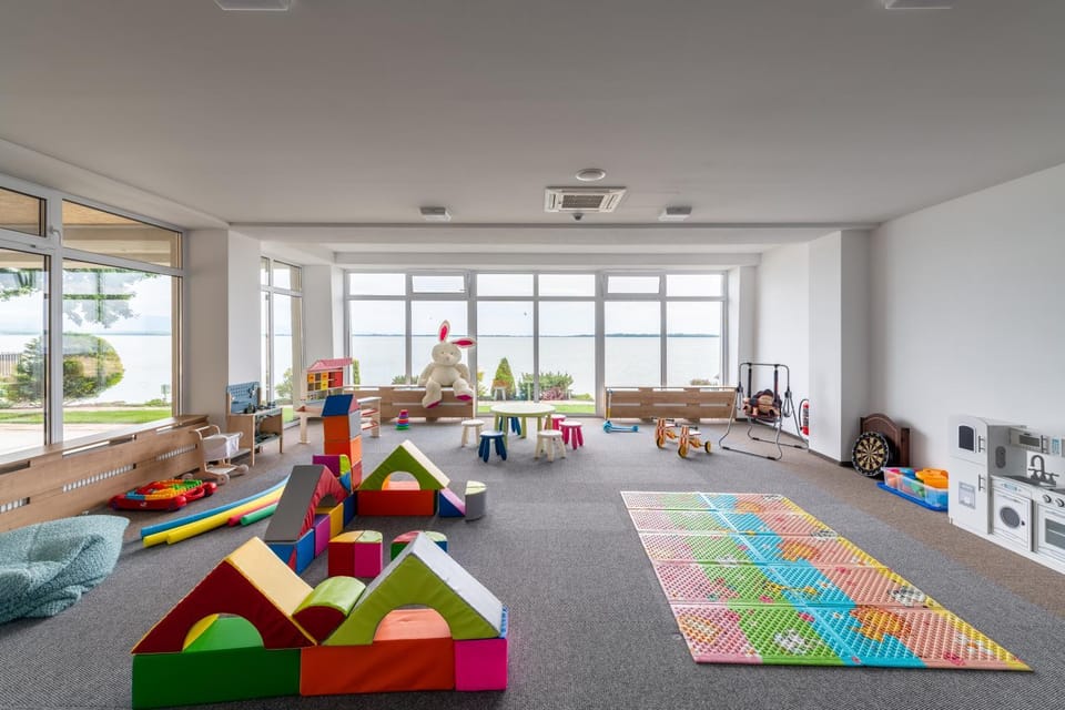 Kids's club, Kids's club