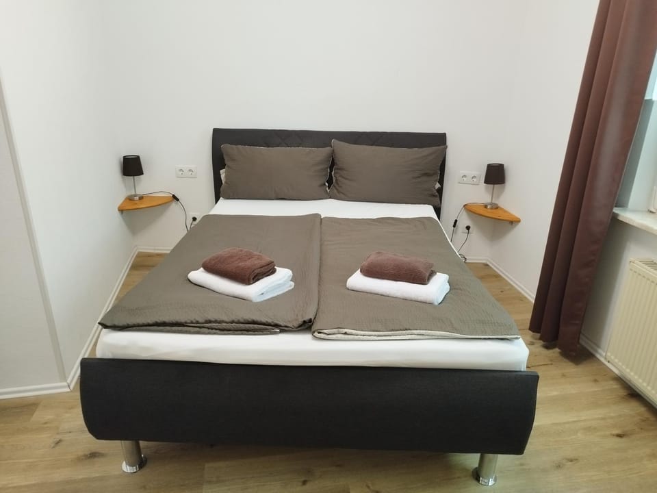 Bed, Photo of the whole room