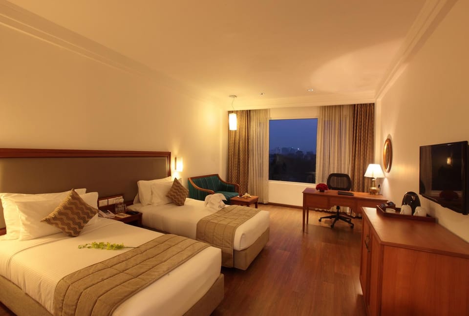 Monsoon Empress Kochi Hotel in Kochi