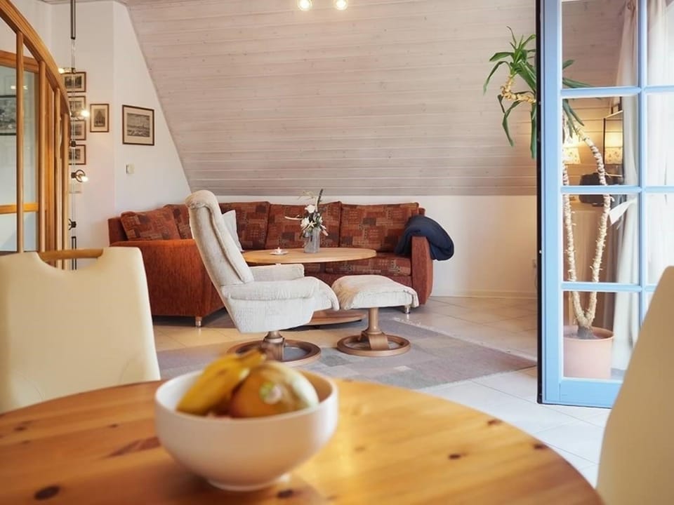 Ferienhaus Weinhardt - Whg 1 Apartment in Zingst