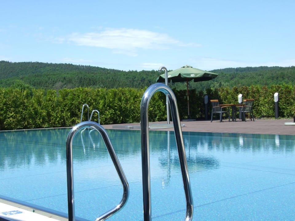 Swimming pool, Swimming pool