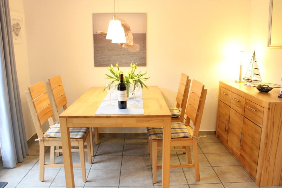 Achtern Diek 13a Whg 1 Apartment in Zingst