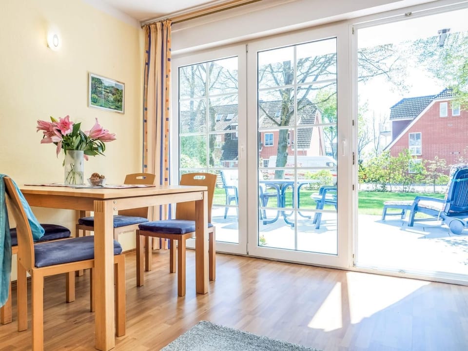 Birkenstraße 6 Haus I Whg 1 Apartment in Zingst
