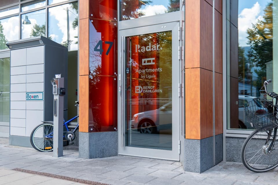 Property building, Facade/entrance