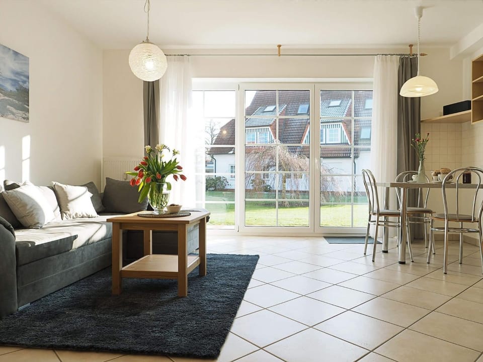 Alte Reihe 10 - Silbermöwe 2 Apartment in Zingst