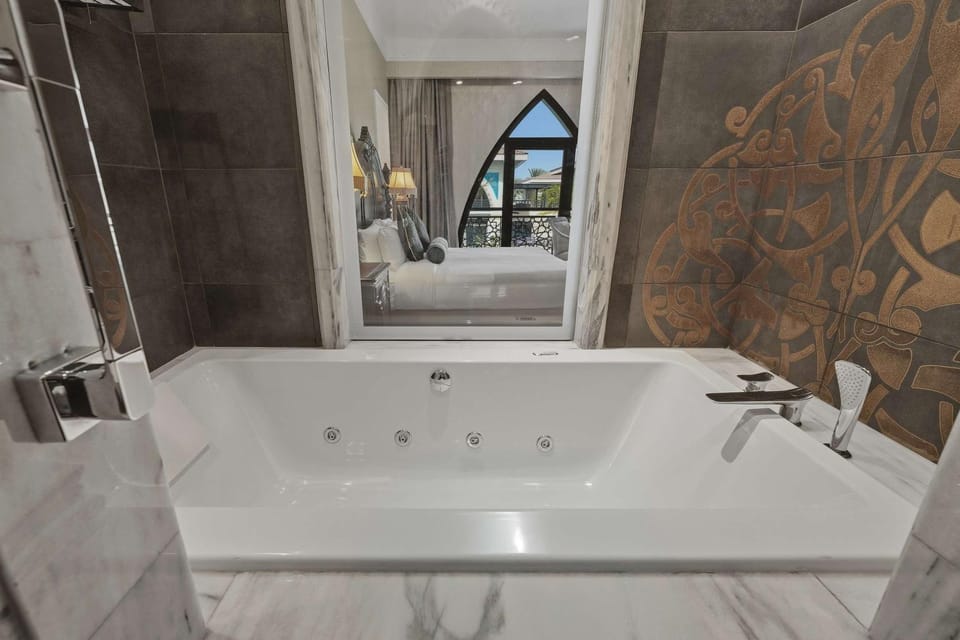 Hot Tub, Bathroom, Bath