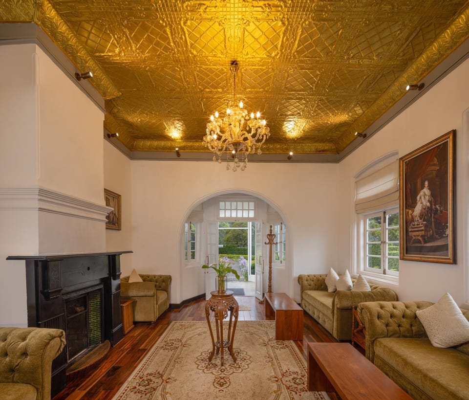 Decorative detail, Seating area