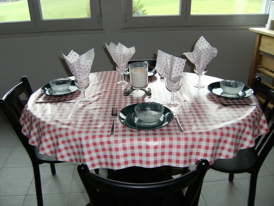 Appartement de vacances Niederer Bed and Breakfast in Neuchâtel, Switzerland