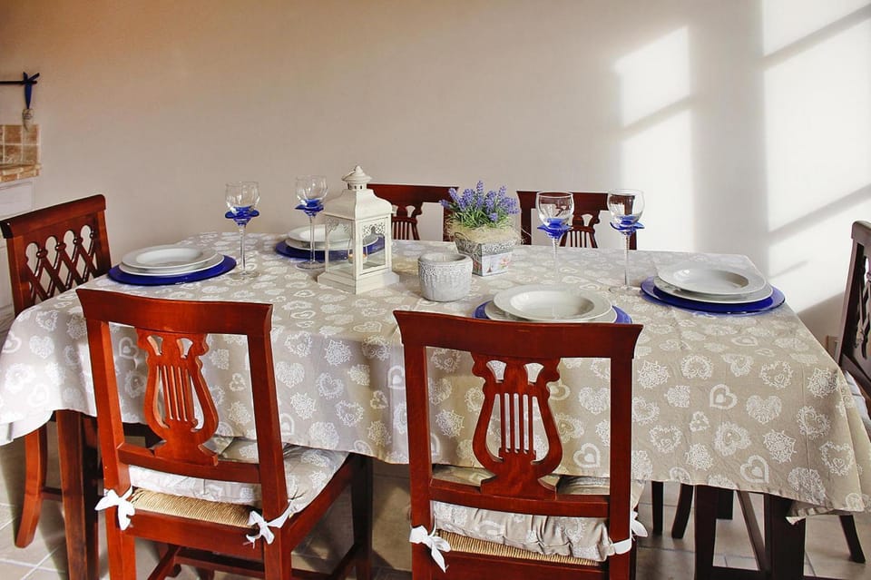 Other, Dining area
