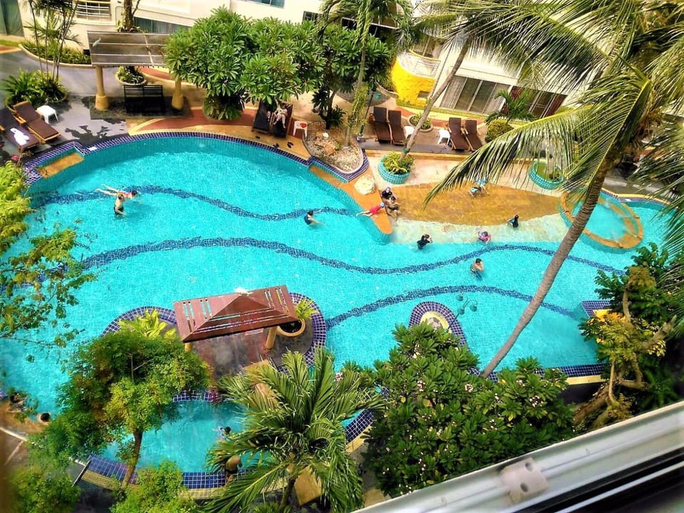 Bedroom, Pool view