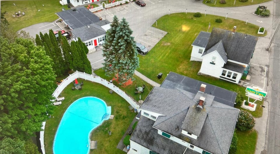 Property building, Bird's eye view, Street view, Swimming pool