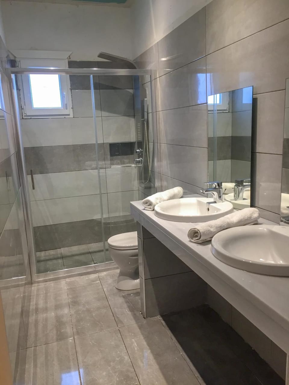 Shower, Toilet, Bathroom, Family
