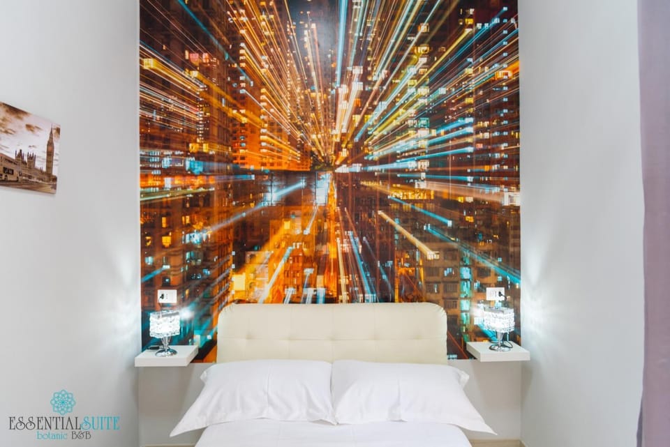 Bed, Photo of the whole room, Decorative detail, Bedroom