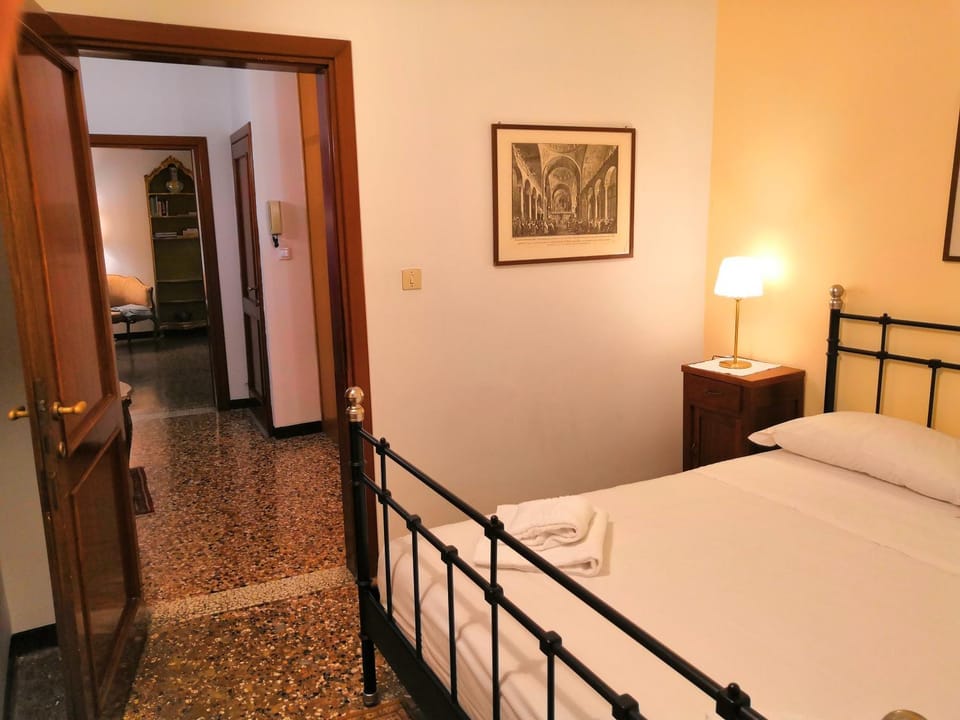APPARTAMENTO Ruga Giuffa Apartment in Venice