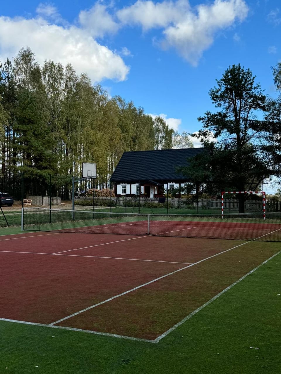 Tennis court