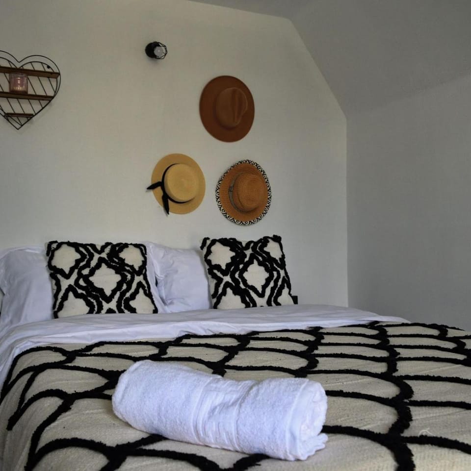 Bed, Decorative detail