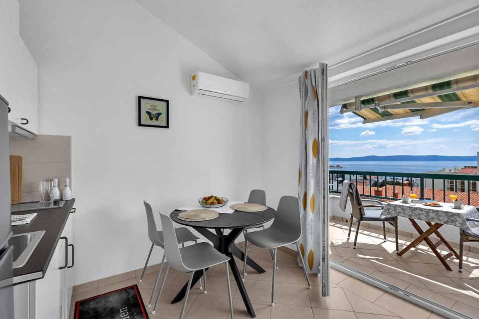 Dining area, air conditioner