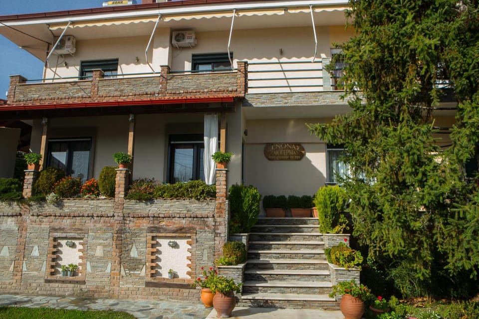 Property building, Facade/entrance