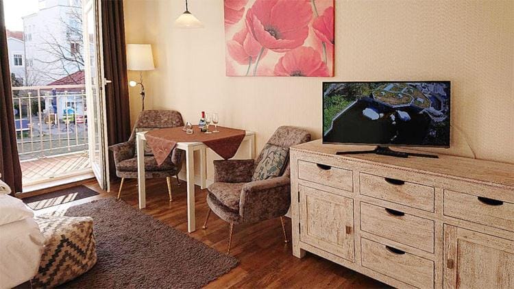 TV and multimedia, Balcony/Terrace, Seating area