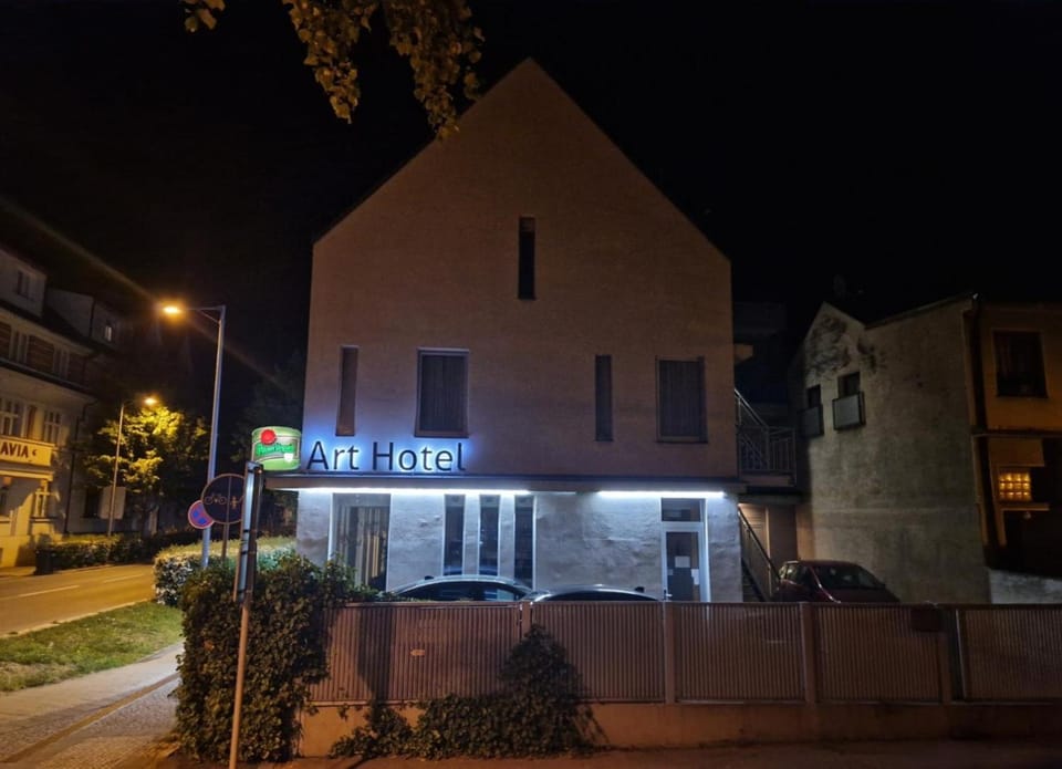 Property building, Day