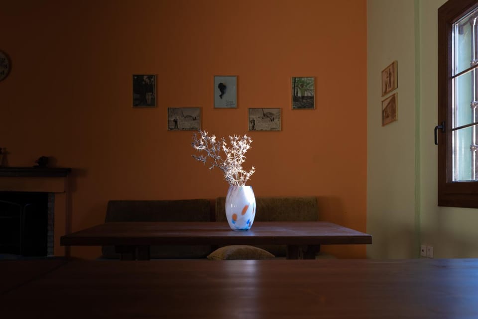 Restaurant/places to eat, Living room, Seating area