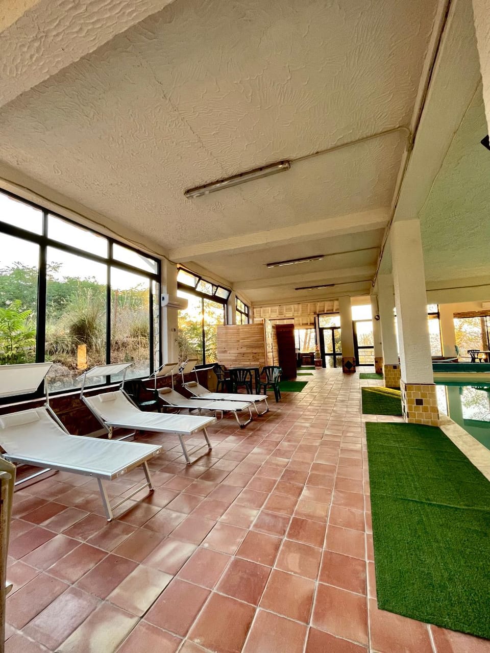 Living room, Pool view, Swimming pool, sunbed