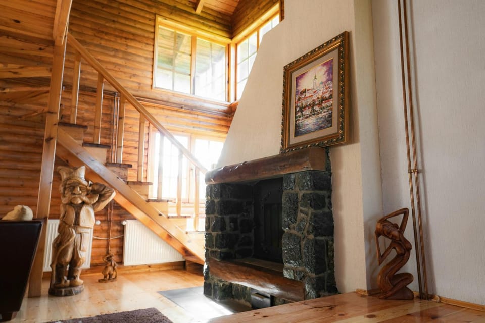 Living room, fireplace