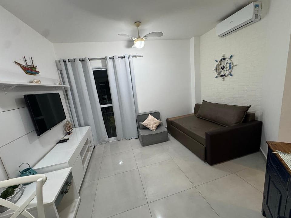 Flat lindo a 120 metros da praia de Riviera de São Lourenço até 4 pessoas Apartment in Bertioga