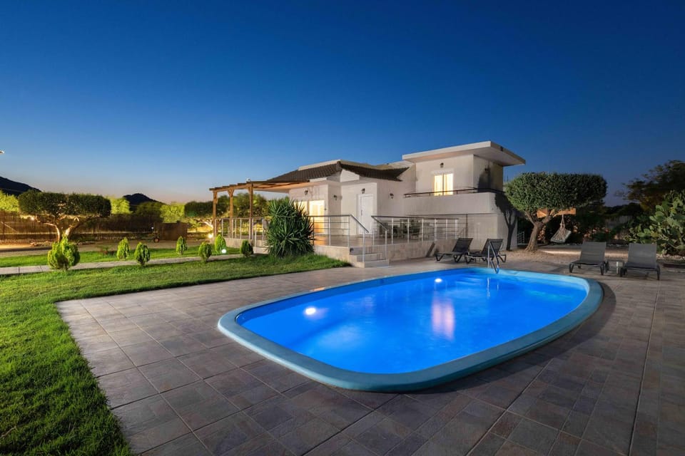 Property building, Swimming pool