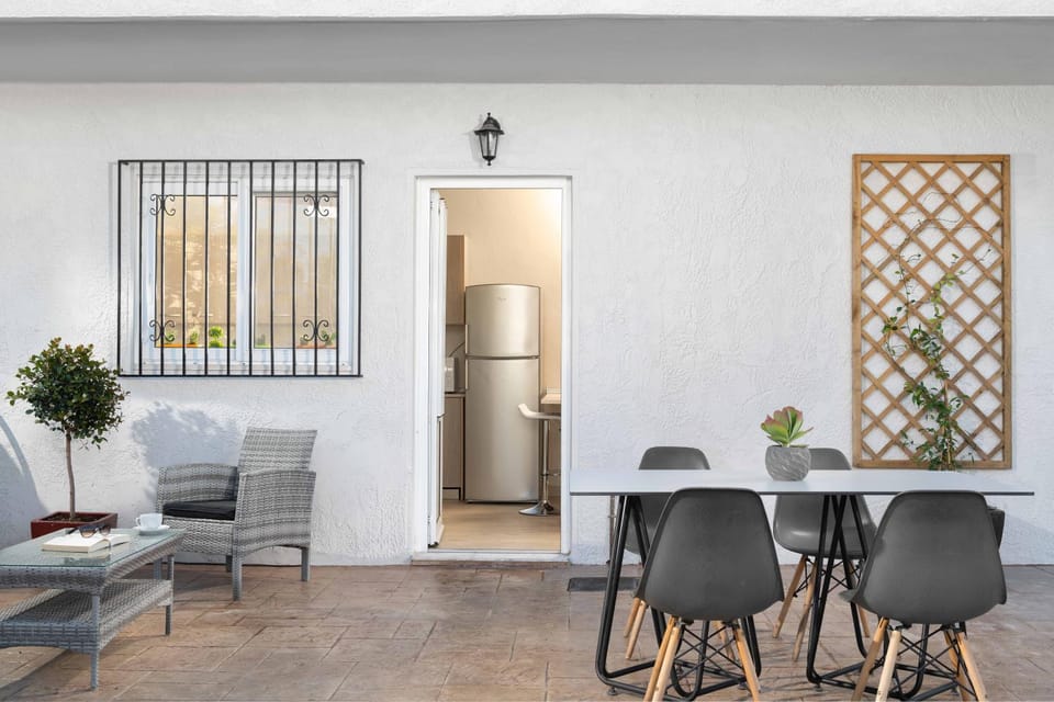 Balcony/Terrace, Dining area