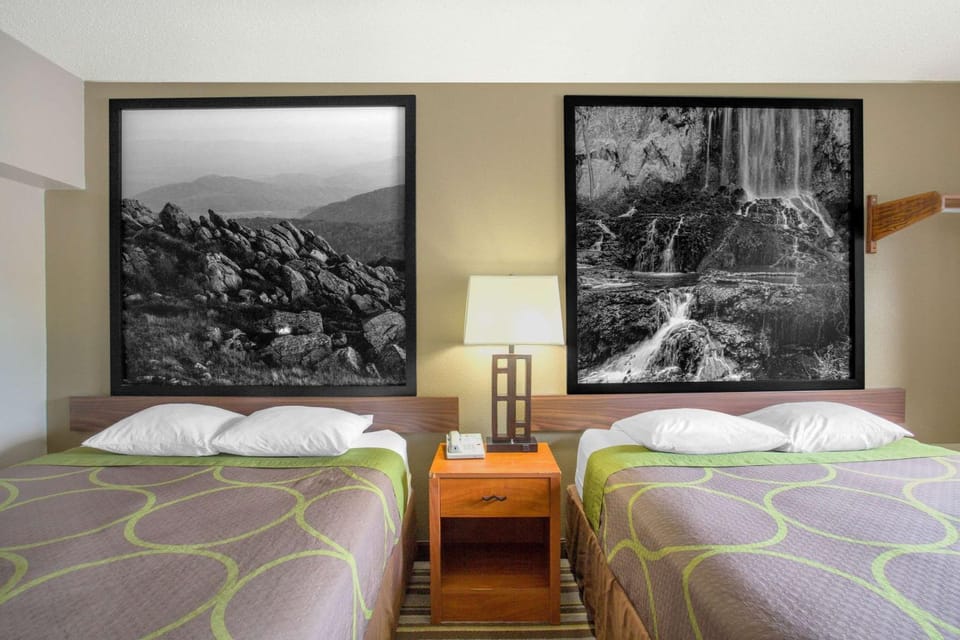 Photo of the whole room, On site