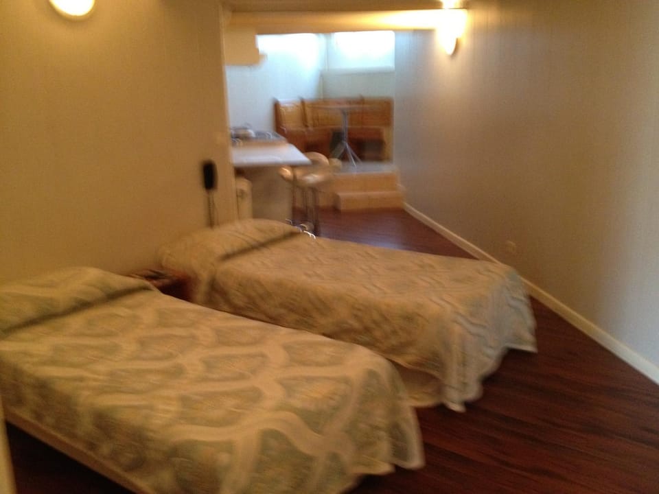 Hôtel Acostel Hotel in Île-de-France