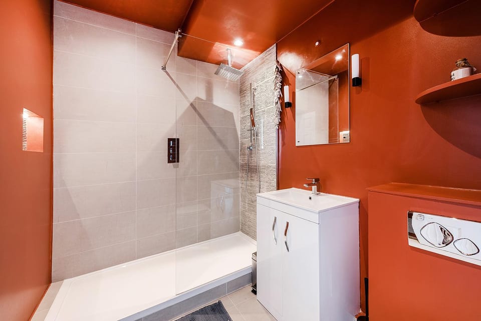 Bright and stylish 1 bedroom apt in Notting Hill Apartment in City of Westminster