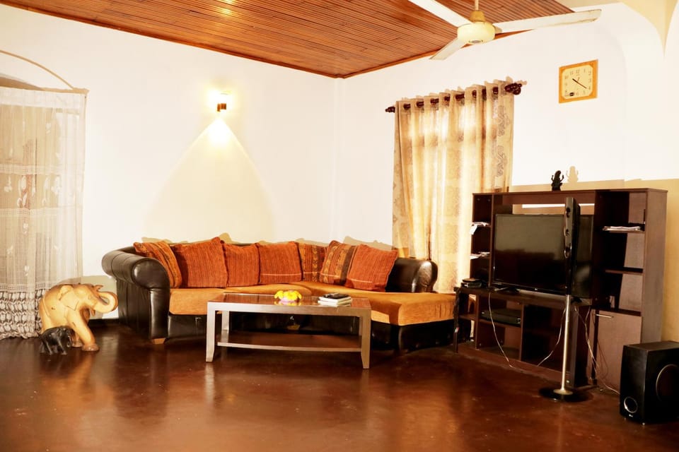 Ariyadasa Guest House Apartment in Galle