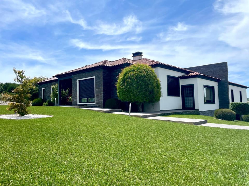Quinta do Portal Guest House Villa in Lisbon District